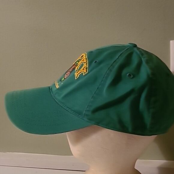 Lucky the Leprechaun Hat - Picture 3 of 9